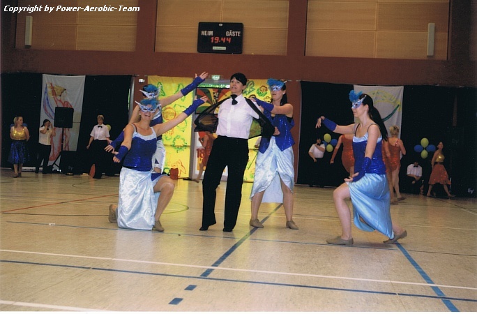 20110525_006_Tanzfestival L�bben.jpg