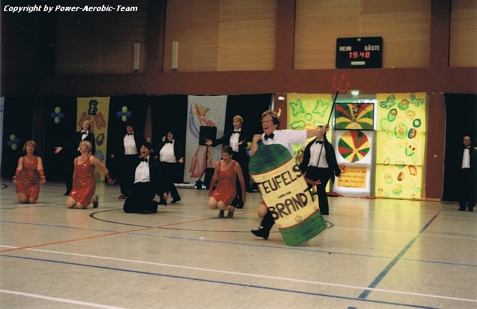 20110525_009_Tanzfestival L�bben.jpg